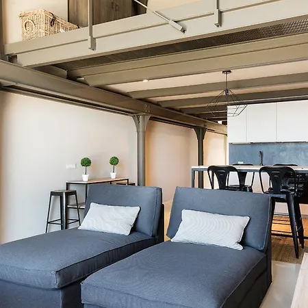 Loft アパート ギッファ