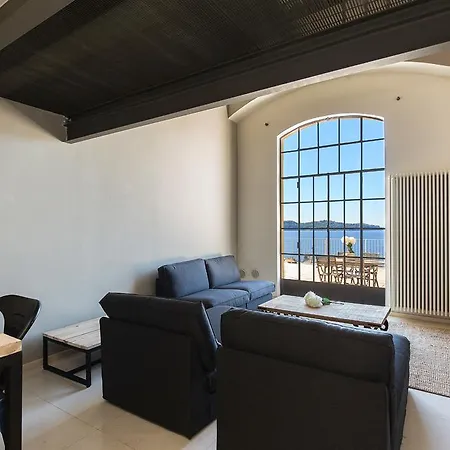 アパート Loft *